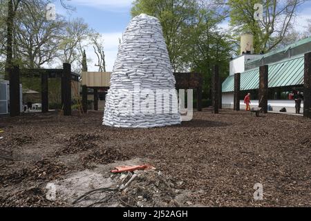 Piazza Ucraina durante la Biennale Arte del 59th, il 20 aprile 2022 a Venezia. Foto Stock