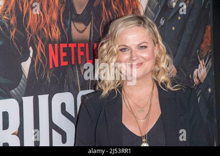 NEW YORK, NEW YORK - 19 APRILE: Amy Poehler partecipa alla "Russian Doll Season 2 Premiere" di Netflix al Bowery Hotel il 19 aprile 2022 a New York City. Foto Stock