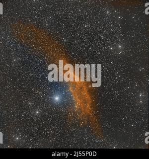 La Nebula della California è una nebulosa di emissione situata nella costellazione Perseus. Il suo nome deriva dalla sua somiglianza con il profilo dello Stato degli Stati Uniti Foto Stock