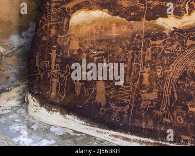 Il Rochester Panel, un grande pannello di petroglyph sulla Molen Reef sul bordo occidentale del San Rafael swell nello Utah, è un esempio di ro in stile Fremont Foto Stock