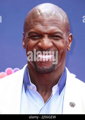 Pasadena, Stati Uniti. 20th Apr 2022. PASADENA, LOS ANGELES, CALIFORNIA, USA - APRILE 20: L'attore americano Terry Crews arriva alla stagione 17 Kick-off Red Carpet della NBC 'America's Got Talent' che si tiene presso l'Auditorium civico di Pasadena il 20 Aprile 2022 a Pasadena, Los Angeles, California, Stati Uniti. (Foto di Xavier Collin/Image Press Agency) Credit: Image Press Agency/Alamy Live News Foto Stock