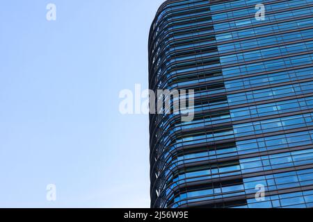 Foto di sfondo di affari o architettura o costruzione con spazio di copia. Sfondo di edifici residenziali o uffici. Foto Stock