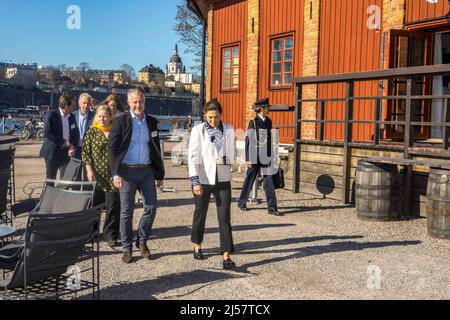 Stoccolma, Svezia il 21 aprile 2022. La Principessa Corona Vittoria di Svezia al seminario Expedition Baltic Seas di Stoccolma, Svezia, il 21 aprile 2022. Photo by Peter Grannby/Stella Pictures/ABACAPRESS.COM Credit: Abaca Press/Alamy Live News Foto Stock