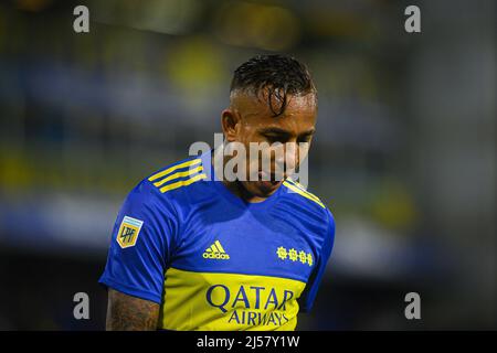 Buenos Aires, Argentina. 20th Apr 2022. Sebastian Villa of Boca Juniors reagisce durante il gioco tra Boca Juniors e Godoy Cruz come parte della Copa de la Liga 2022 all'Estadio Alberto J. Armando.(Punteggio finale; Boca Juniors 1:1 Godoy Cruz) Credit: SOPA Images Limited/Alamy Live News Foto Stock