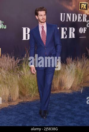 Hollywood, CA. 20th Apr 2022. Andrew Garfield partecipa a Premiere of FX 'Under the Banner of Heaven' all'Hollywood Athletic Club il 20 aprile 2022 a Hollywood, California. Credit: Jeffrey Mayer/JTM Photos/Media Punch/Alamy Live News Foto Stock