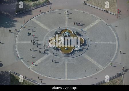 Neptunbrunnen, Spandauer Strasse, Mitte, Berlino, Germania Foto Stock