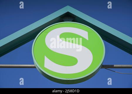 Logo S-Bahn, Heidelberger Platz, Wilmersdorf, Berlino, Germania Foto Stock