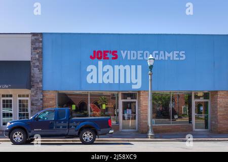 ROCK HILL, SC, USA-10 APRILE 2022: Video giochi di Joe su Caldwell Street. Foto Stock