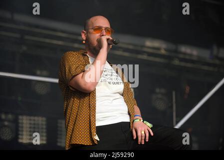 Cubelles, Spagna. 09th Apr 2022. Il cantante Sr. Chen, durante la sua esibizione al Festiuet Spring Break di Cubelles. (Foto di Ramon Costa/SOPA Images/Sipa USA) Credit: Sipa USA/Alamy Live News Foto Stock