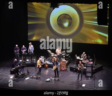 Aprile 20, 2022, Virginia Beach, Virginia, USA: LITTLE FEAT porta alcuni folk e blues per la gente al Sandler Center in Virginia Beach, Virginia 20 Aprile 2022..Â© Jeff Moore (Credit Image: © Jeff Moore/ZUMA Press Wire) Foto Stock