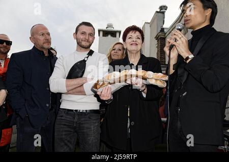 Parigi, Francia. 20th Apr 2022. Jérémy Bellet parla durante il partito di lancio DELL'associazione RESPECT POUR TOUS (RESPECT per tutte le associazioni) a Parigi Foto Stock