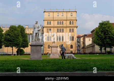 Torino, Italia 10/05/2008: Paesaggio urbano. ©Andrea Sabbadini Foto Stock