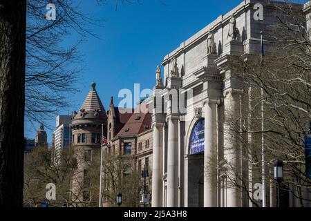 L'ingresso al Museo Americano di Storia Naturale dopo la rimozione della Statua Equestre di Theodore Roosevelt, New York City, USA 2022 Foto Stock