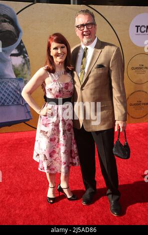 Hollywood, Stati Uniti. 21st Apr 2022. Kate Flannery al 2022 TCM Classic Film Festival Opening Night of E.T. l'Extra-Terrestrial al TCL Chinese Theatre di Hollywood, California, il 21 aprile 2022. Credit: Faye Sadou/Media Punch/Alamy Live News