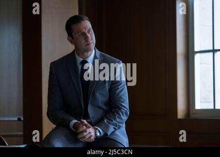 PABLO SCHREIBER NEL DIFENDERE JACOB (2020), diretto da MORTEN TYLDUM. Credito: PARAMOUNT TELEVISIONE / Album Foto Stock