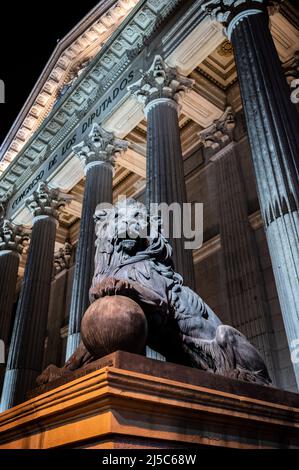 Il Congresso dei deputati è la casa bassa delle Cortes Generales, il ramo legislativo della Spagna. Il Congresso si riunisce nel Palazzo del Parlamento in Foto Stock
