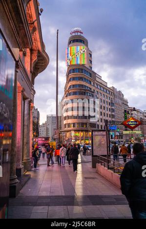 Edificio Gran Via e Carrion a Madrid, Spagna Foto Stock