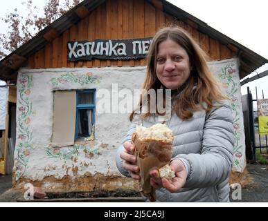 Non esclusiva: BUCHE, UCRAINA - 21 APRILE 2022 - Vice direttore del Memoriale Nazionale dei cento Eroe celesti e della Rivoluzione della dignità Foto Stock