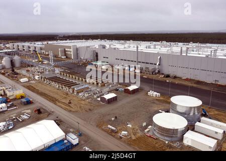 Gruenheide, 19.12.2021 - veduta aerea del cantiere Gigafactory di Gruenheide. Secondo Tesla, la produzione inizierà a breve. [traduzione automatizzata] Foto Stock