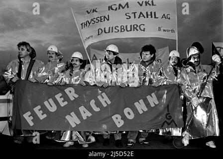 Oberhausen, 24 marzo 1993 - marcia dei lavoratori siderurgici a Bonn. [traduzione automatizzata] Foto Stock