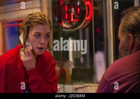 I Care a Lot anno : 2020 UK / USA Direttore: J Blakeson Rosamund Pike Foto Stock