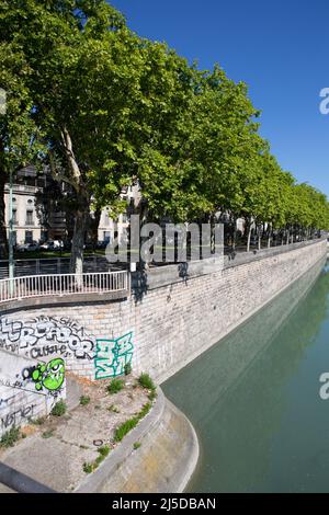 Francia, regione Rhône Alpes Auvergne, Rhône, Lione, dalla Passerelle du Collège, fiume Rhône, Foto Stock