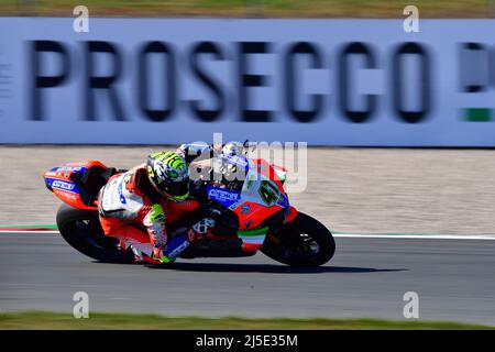 Assen, Paesi Bassi. 22nd Apr 2022. NÂ°47 Alex Bassani ITA Ducati Panigale V4 R Motocorsa Racing durante il Motul Dutch Round - FIM Superbike World Championship 2022 - Libere e Qualifiche, World Superbike - SBK ad Assen (Olanda), Olanda, Aprile 22 2022 Credit: Independent Photo Agency Srl/Alamy Live News Foto Stock