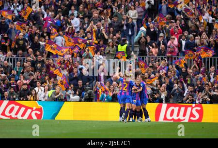 Nou Camp, Barcellona, Spagna. 22nd Apr 2022. Jennifer Hermoso del FC Barcelona celebra il suo terzo gol durante il FC Barcelona contro VFL Wolfsburg, la semifinale della UEFA Champions League al Nou Camp, Barcellona, Spagna. Kim Price/CSM/Alamy Live News Foto Stock