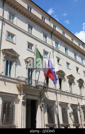 Roma, RM, Italia - 18 agosto 2020: Palazzo Chigi sede del governante Foto Stock