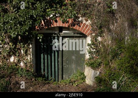 Escursioni attraverso una cantina vicolo in bassa Austria Foto Stock