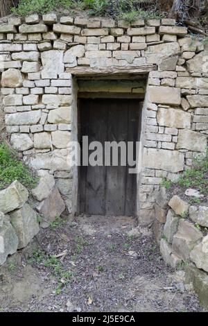 Escursioni attraverso una cantina vicolo in bassa Austria Foto Stock