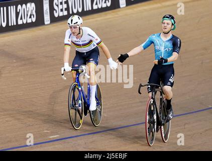 Julian Alaphilippe in Italia, dopo aver vinto l'ultimo giorno di eliminazione Mens della Tissot UCI Track Nations Cup 2022 al Sir Chris Hoy Velodrome di Glasgow. Data foto: Venerdì 22 aprile 2022. Foto Stock