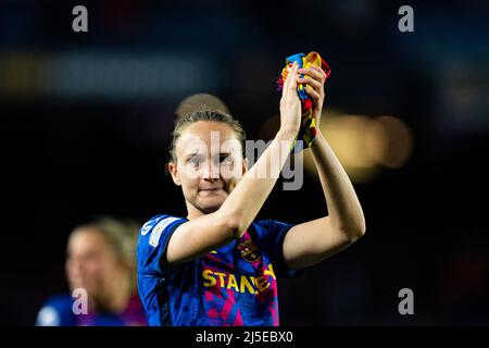 Barcellona, Spagna. 22nd Apr 2022. Caroline Graham Hansen (FC Barcelona) festeggia dopo la partita di football della Champions League femminile tra il FC Barcelona e la VFL Wolfsburg, allo stadio Camp Nou di Barcellona, Spagna, venerdì 22 aprile 2022. Foto: SIU Wu. Credit: dpa/Alamy Live News Foto Stock