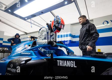 DOOHAN Jack (aus), UNI-Virtuosi Racing, Dallara F2, ritratto nel corso del round 3rd del Campionato FIA di Formula 2 2022 sul circuito di Imola, dal 22 al 24 aprile 2022 a Imola, Italia - Foto: Sebastian Rozendaal/DPPI/LiveMedia Foto Stock