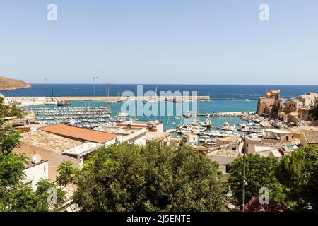 Siti ad angolo della Città di Castellammare del Golfo, Provincia di Trapani, Sicilia, Italia. Foto Stock