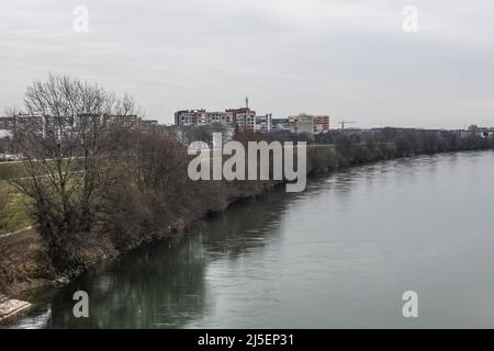 Zagabria: Riva del fiume Sava nella città bassa Foto Stock