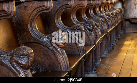 TUTTI I SANTI CURCH, LEIGHTON BUZZARD, LETTI. Foto Stock