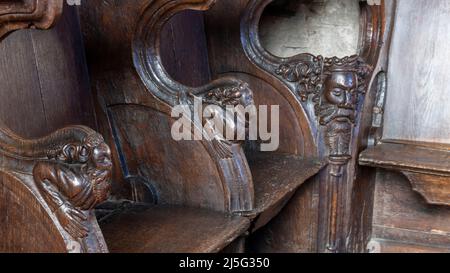 TUTTI I SANTI CURCH, LEIGHTON BUZZARD, LETTI. Foto Stock