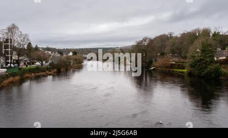 Il Brewery Pool sul fiume Cree a monte del Creebridge a Newton Stewart in inverno, Dumfries e Galloway, Scozia Foto Stock