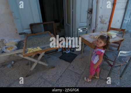 Bari, Italia 11/07/2005: Città vecchia - centro storico. © Andrea Sabbadini Foto Stock