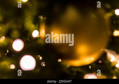 Natale concetto con decorazione e bokeh lighs sfondo Foto Stock