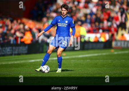 Bramall Lane, Sheffield, Inghilterra - 23 aprile 2022 Rubin Colwill (27) di Cardiff City - durante la partita Sheffield United contro Cardiff City, Sky Bet Championship 2021/22, Bramall Lane, Sheffield, Inghilterra - 23 aprile 2022 Credit: Arthur Haigh/WhiteRosePhotos/Alamy Live News Foto Stock