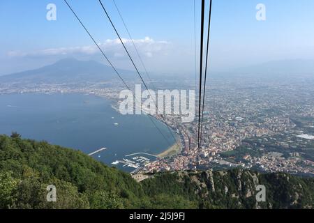 Castellammare di Stabia - Panorama dalla Funivia del Faito Foto Stock