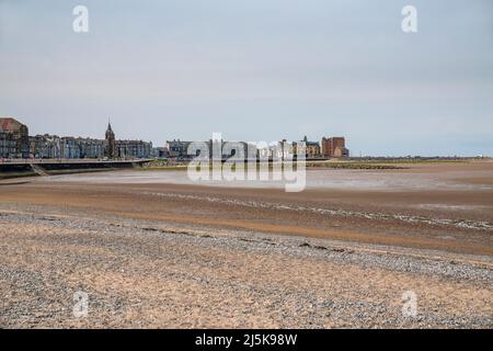 Vista lungo Morecambe Bay verso il Battery, West End Foto Stock
