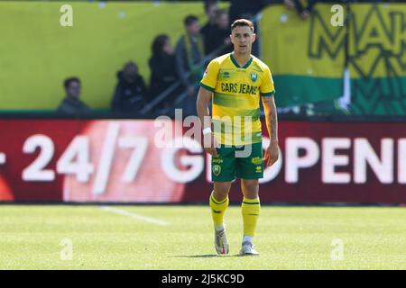 DEN HAAG, PAESI BASSI - APRILE 24: Guillem Rodriguez di ADO Den Haag è deluso durante la partita olandese Keukenkampioendivisie tra ADO Den Haag e FC Utrecht U23 presso lo stadio Cars Jeans il 24 Aprile 2022 a Den Haag, Paesi Bassi (Foto di Hans van der Valk/Orange Pictures) credito: Orange Pics BV/Alamy Live News Foto Stock