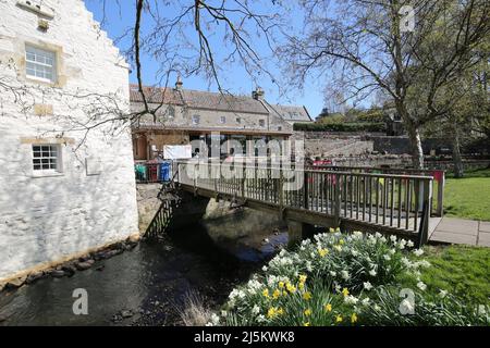 Ceres, Fife, Scotland, UK. Situato in una piccola glen, a circa 2 miglia sopra il Ceres Moor da Cupar e a 7 miglia da St Andrews. L'ex parrocchia di questo nome includeva gli insediamenti di Baldinnie, Chance Inn, Craigrothie, Pitscottie e Tarvit Mill. E' anche la sede del Museo Folcloristico di Fife Foto Stock