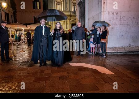 Bianca Brandolini D'Adda è stata vista in arrivo alla manifestazione Dior del 23 aprile 2022 a Venezia, in occasione della Mostra Internazionale d'Arte 59th. Foto Stock