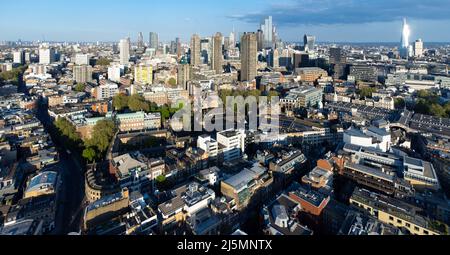 Clerkenwell e Farringdon verso la tenuta e il centro di Barbican, londra, inghilterra Foto Stock