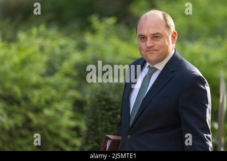 Londra, Regno Unito. 19th Apr 2022. Ben Wallace, Segretario alla Difesa del Regno Unito arriva per un incontro di gabinetto al 10 Downing Street di Londra. (Foto di Ian Davidson/SOPA Images/Sipa USA) Credit: Sipa USA/Alamy Live News Foto Stock