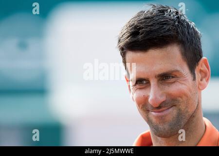 Belgrado, Serbia, 23th aprile 2022. Novak Djokovic di Serbia reagisce dopo la partita durante il sesto giorno del torneo ATP 250 della Serbia Open al Novak Tennis Center di Belgrado, in Serbia. Aprile 23, 2022. Credit: Nikola Krstic/Alamy Foto Stock